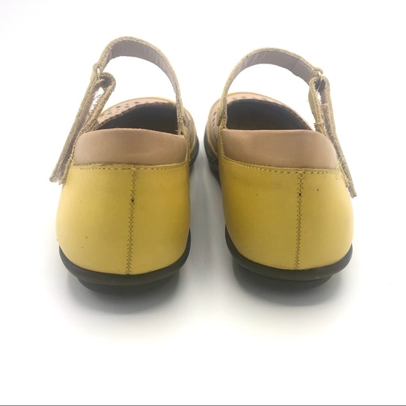 Comfy Flat in Yellow and Nude in yellow - Picture 2 of 6